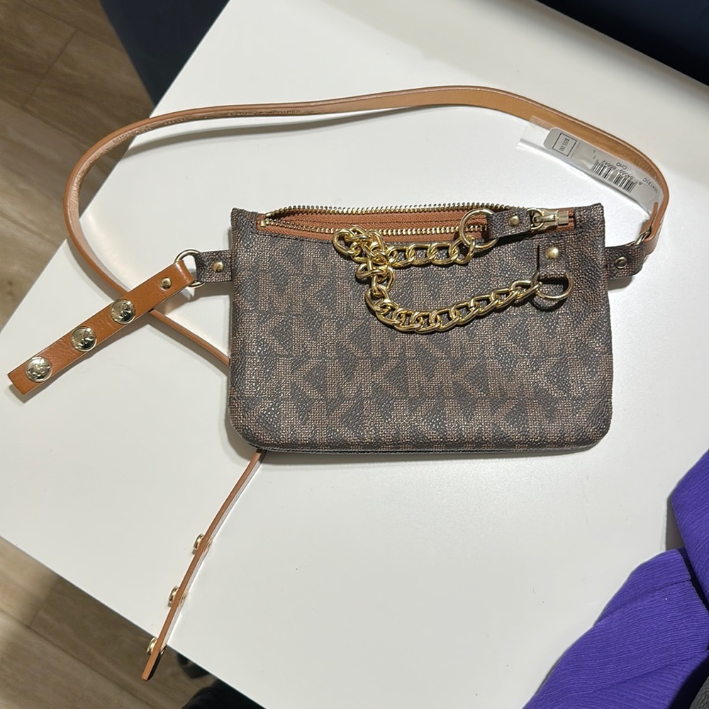 Michale Kors belt bag